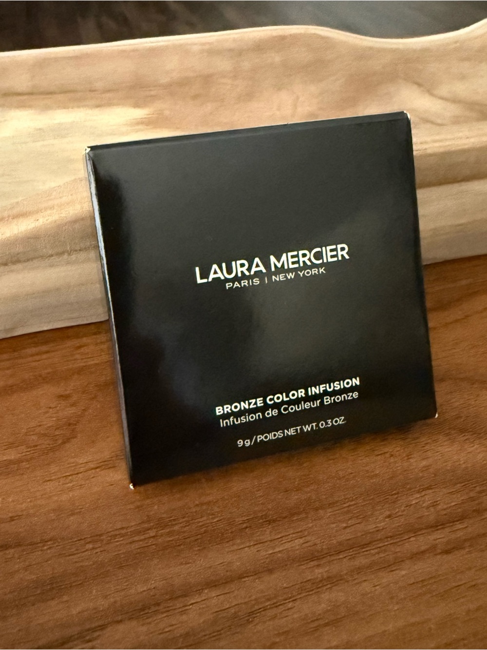 laura mercier Bronze Color Infusion Powder - Black & Gold Packaging